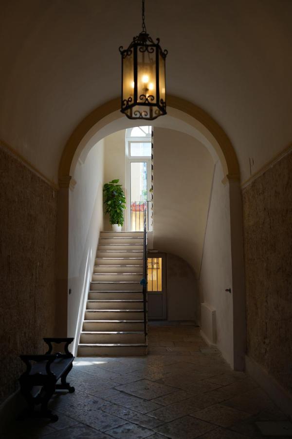 Palazzo Manzoni Apartments Bari Eksteriør billede